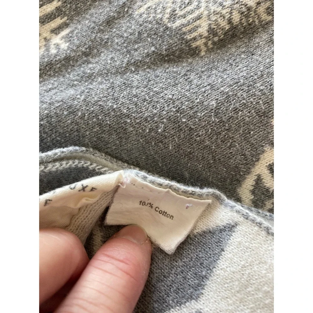 Winter-themed, reversible 100% cotton knit Artisan de Luxe Home throw blanket